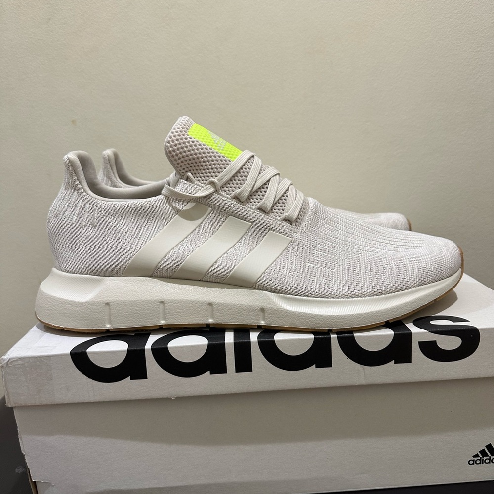 Men Adidas SWIFT RUN 1 Running Athletic Sneaker Shoes Alumina/Lucid Lemon IF3986